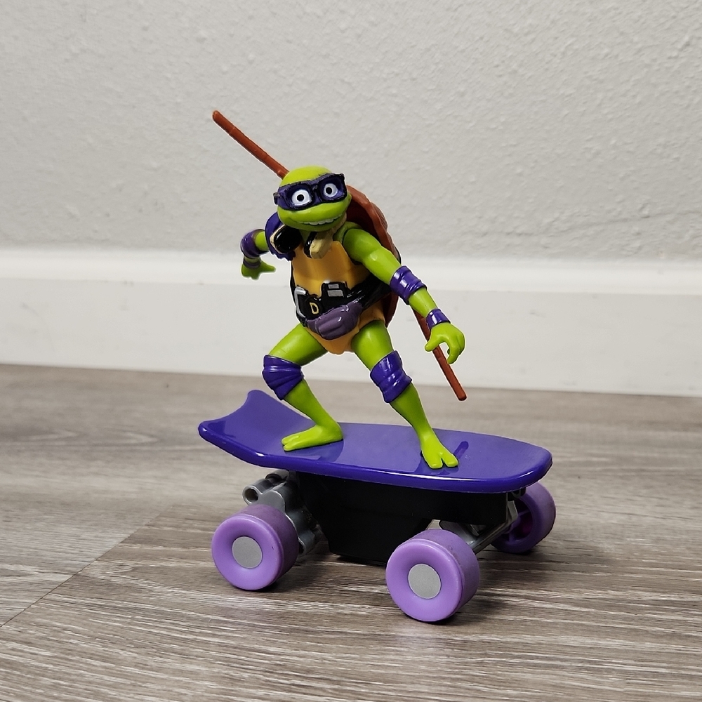 Teenage Mutant Ninja Turtles Remote Control Donatello (No Control)